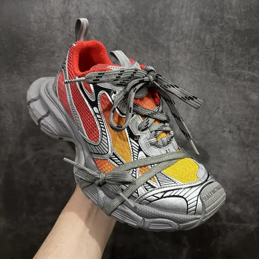 BALENCIAGA 3XL Sneakers
