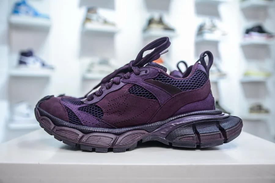 BALENCIAGA 3XL Sneakers Vintage Style, Meticulous Handcraft