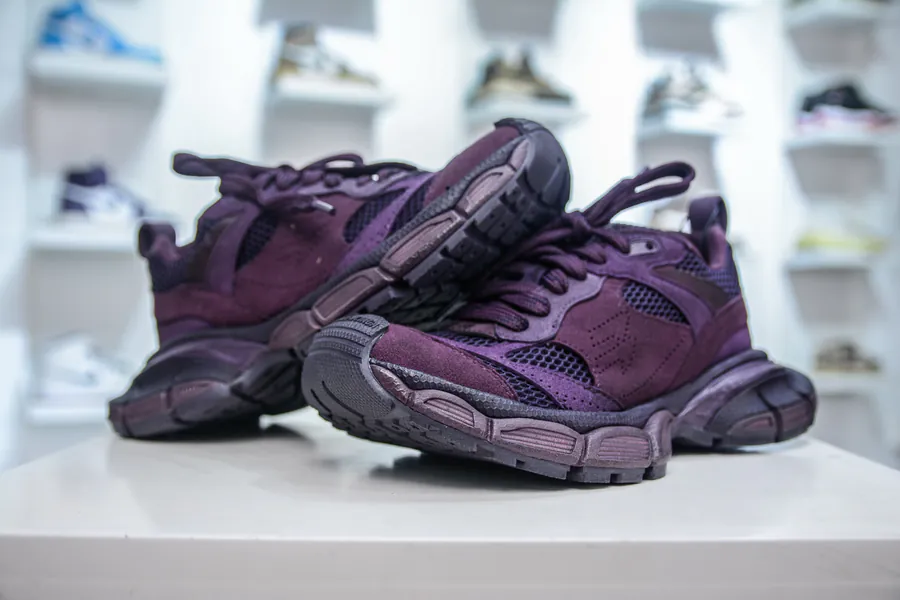 BALENCIAGA 3XL Sneakers Vintage Style, Meticulous Handcraft