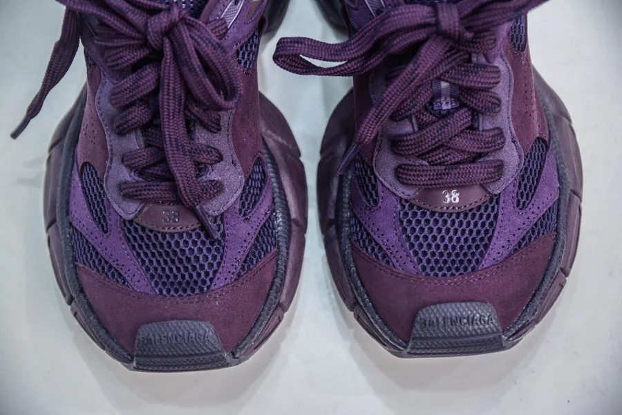 BALENCIAGA 3XL Sneakers Vintage Style, Meticulous Handcraft