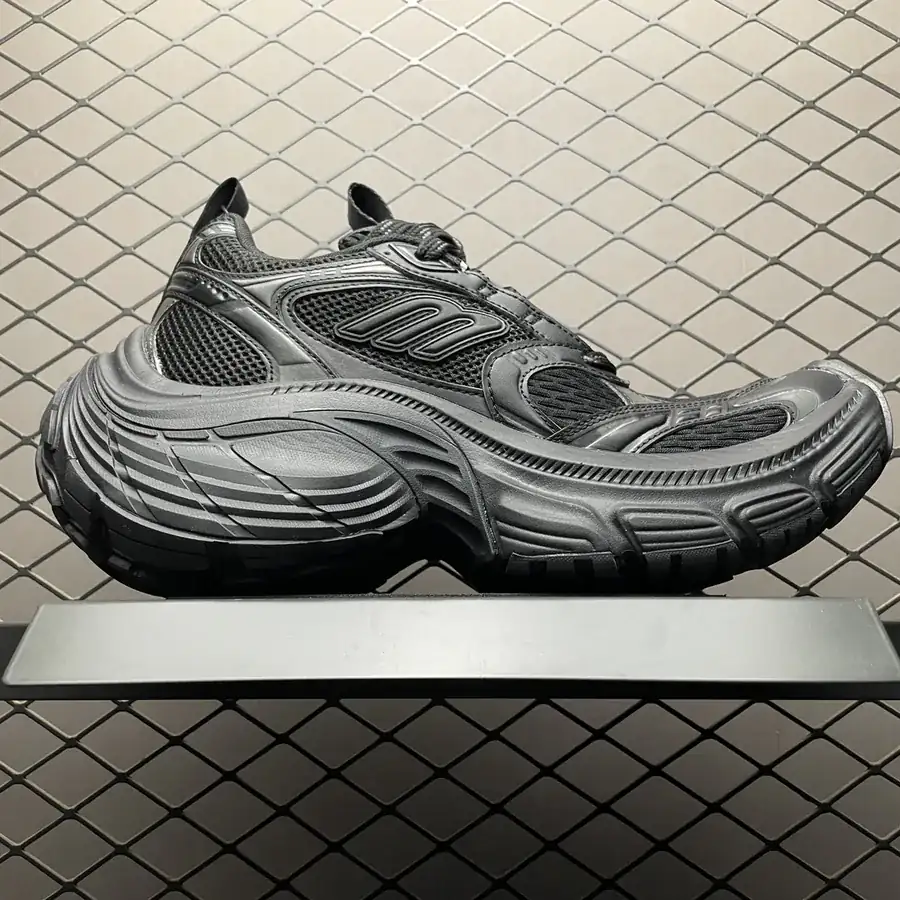 Balenciaga 10XL Vintage Dad Sneakers