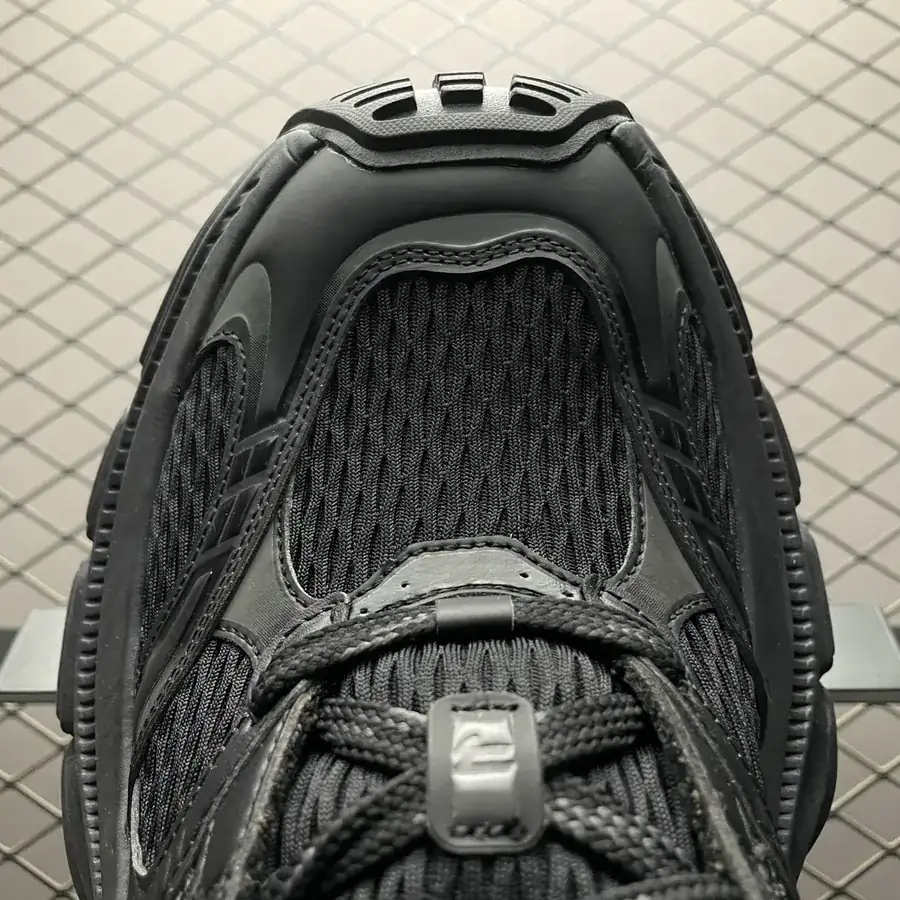 Balenciaga 10XL Vintage Dad Sneakers