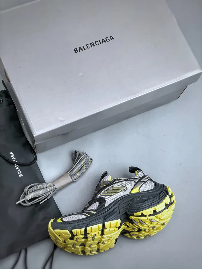 BALENCIAGA Cargo Sneaker 10XL