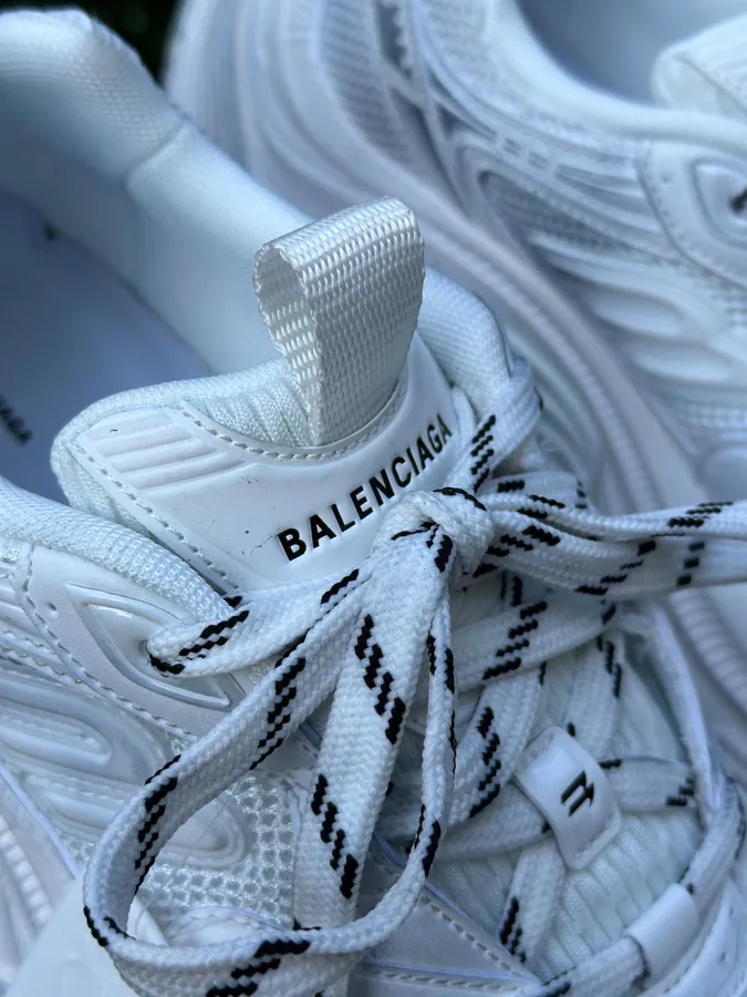 Balenciaga Paris 10XL Mesh Round Toe Buckle Low Top Casual Sneakers