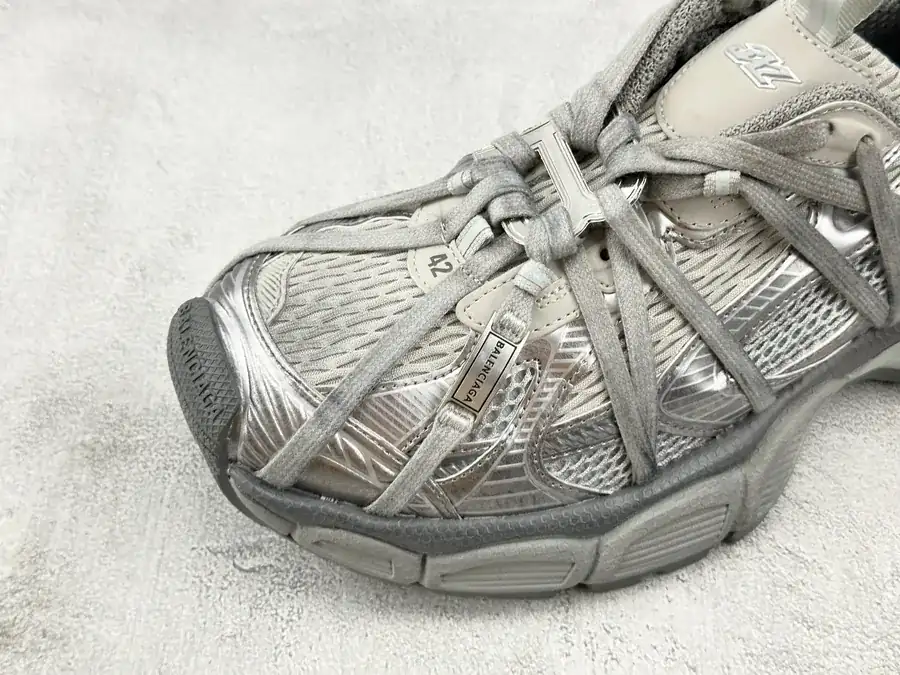 Balenciaga 3XL Extreme Laces B 520情人节限定系列