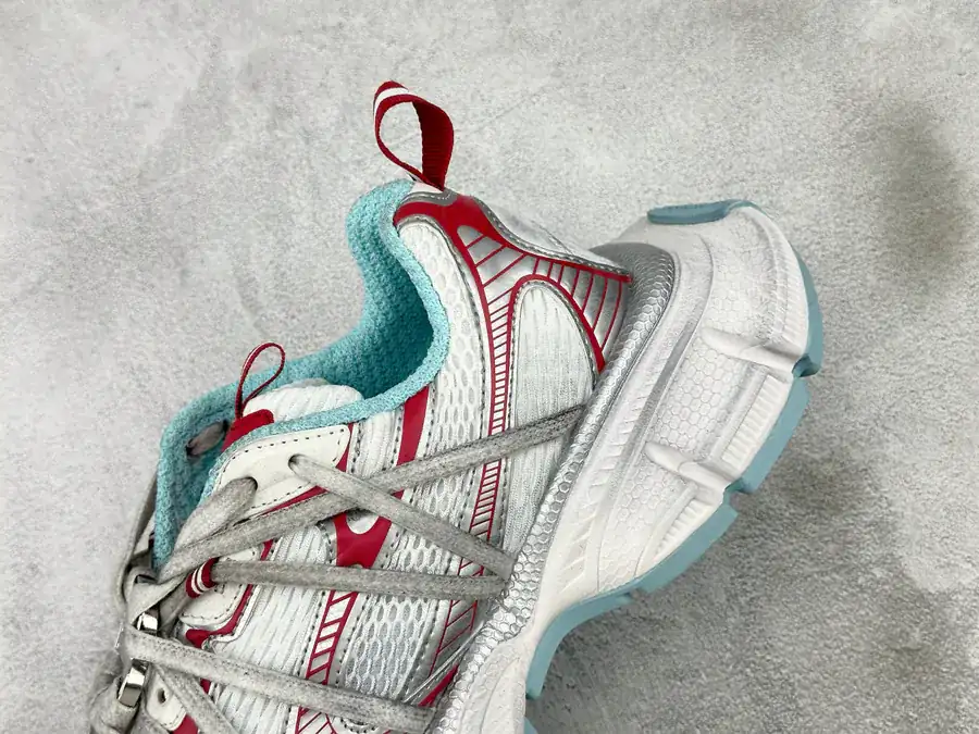 Balenciaga 3XL Extreme Laces B in Beige