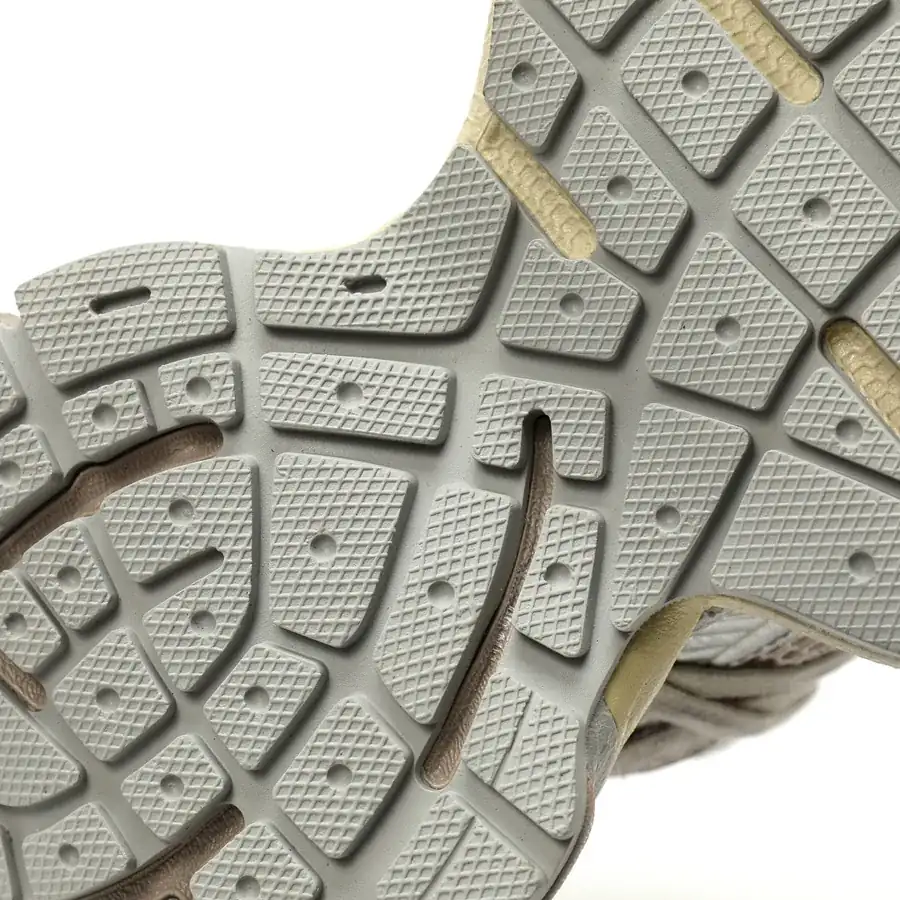 Balenciaga 3XL Sneakers Vintage Style, Retro Design