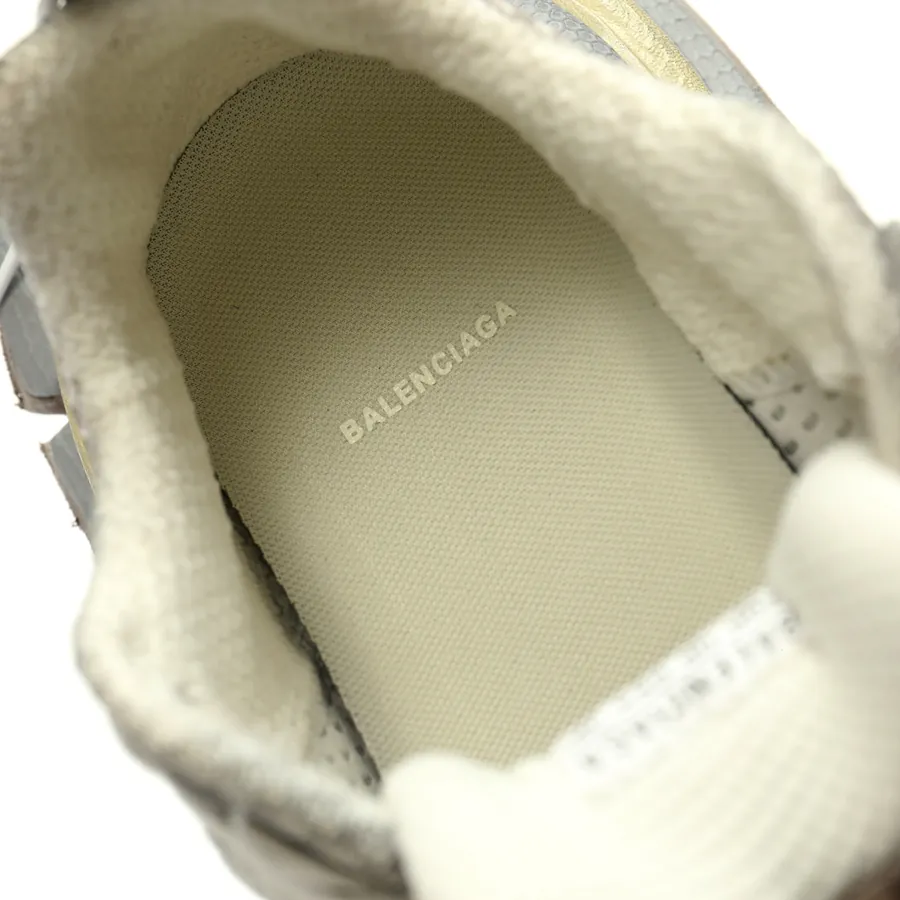 Balenciaga 3XL Sneakers Vintage Style, Retro Design