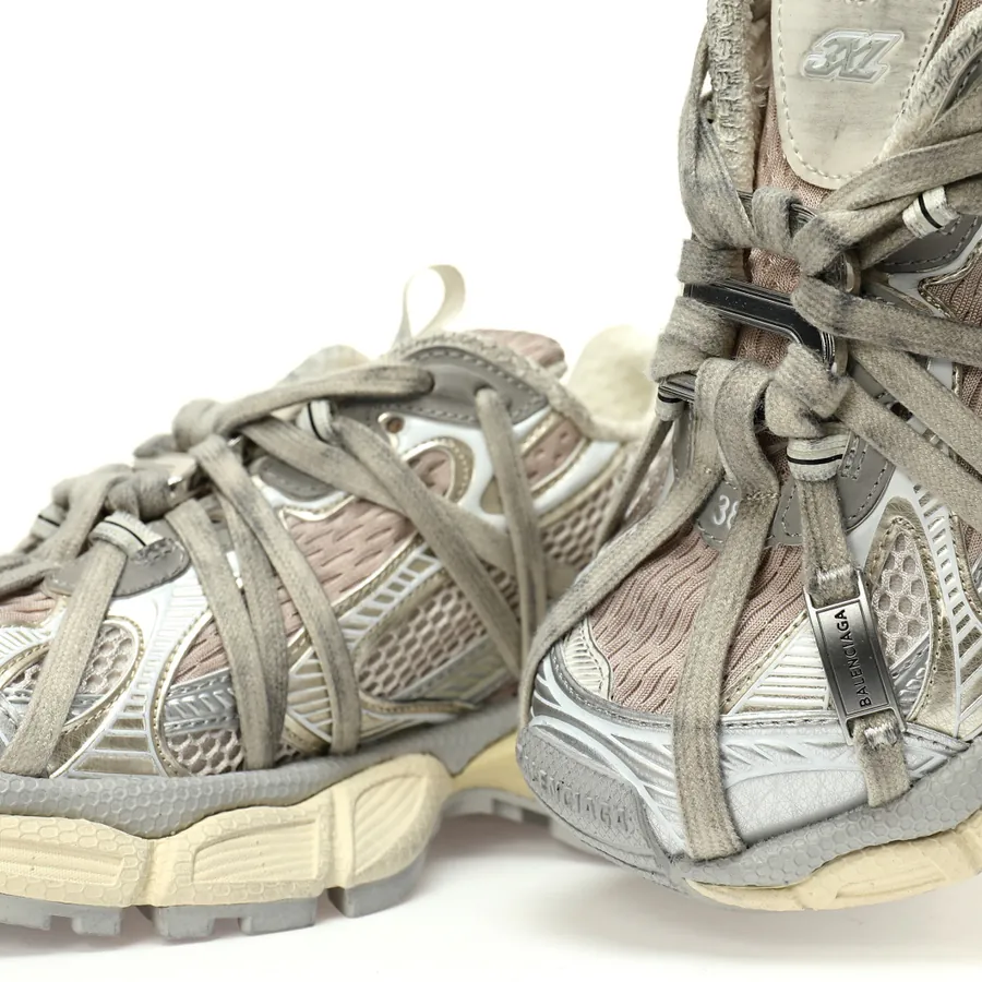 Balenciaga 3XL Sneakers Vintage Style, Retro Design