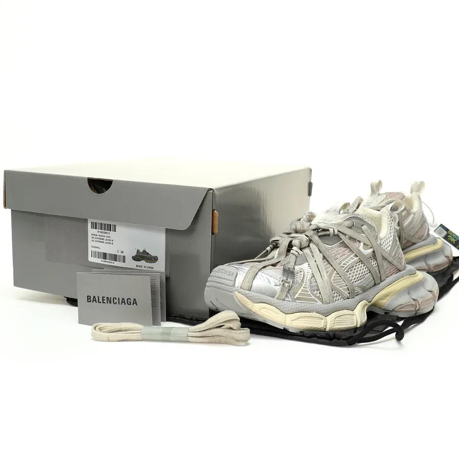 Balenciaga 3XL Sneakers Vintage Style, Retro Design