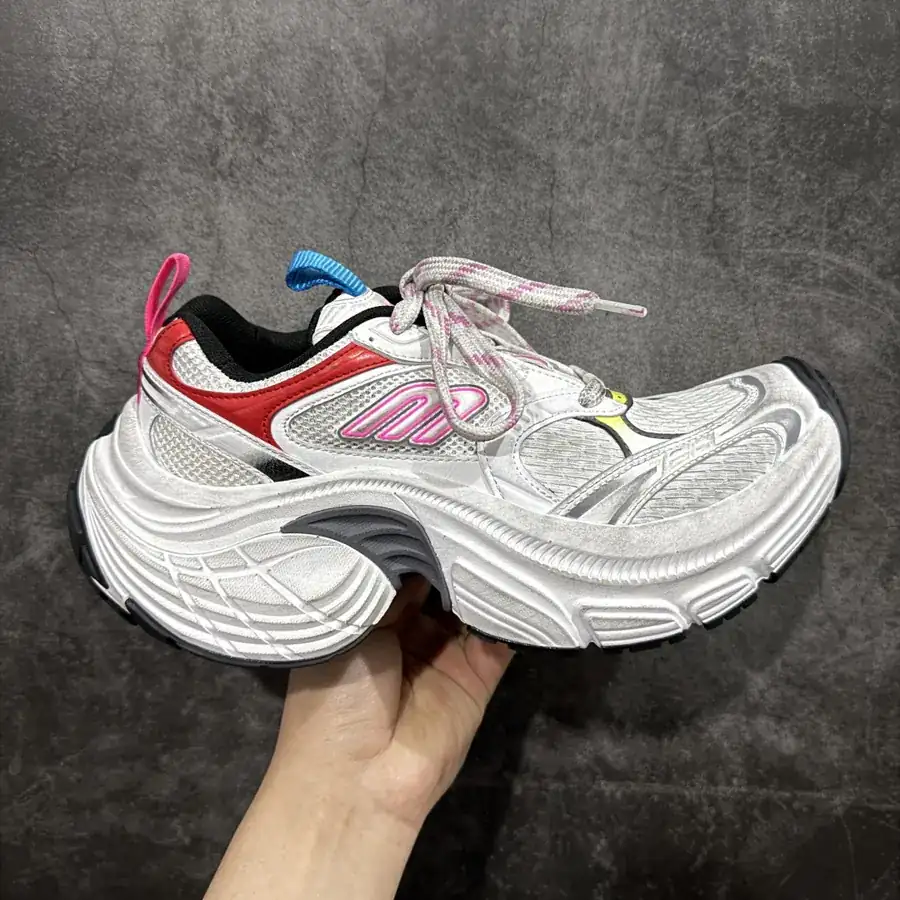 BALENCIAGA 6XL Sneakers Vintage Style, Meticulous Handcraft