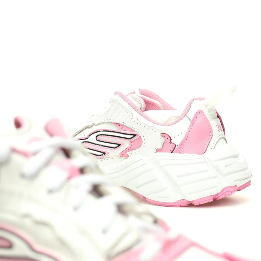 BALENCIAGA Monday Sneaker Vintage Style, Daily Commute, Meticulous Handcraft