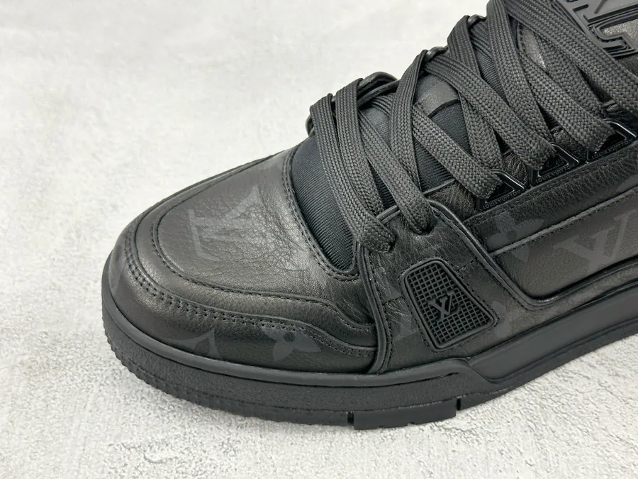 LV Trainer 2025 Black