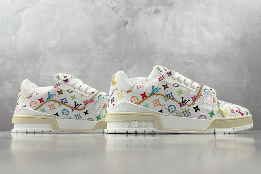 LOUIS VUITTON Trainer White
