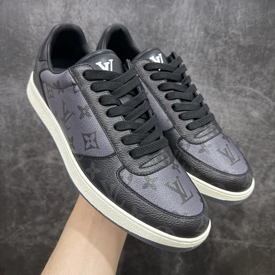 Louis Vuitton Rivoli Low Sneakers