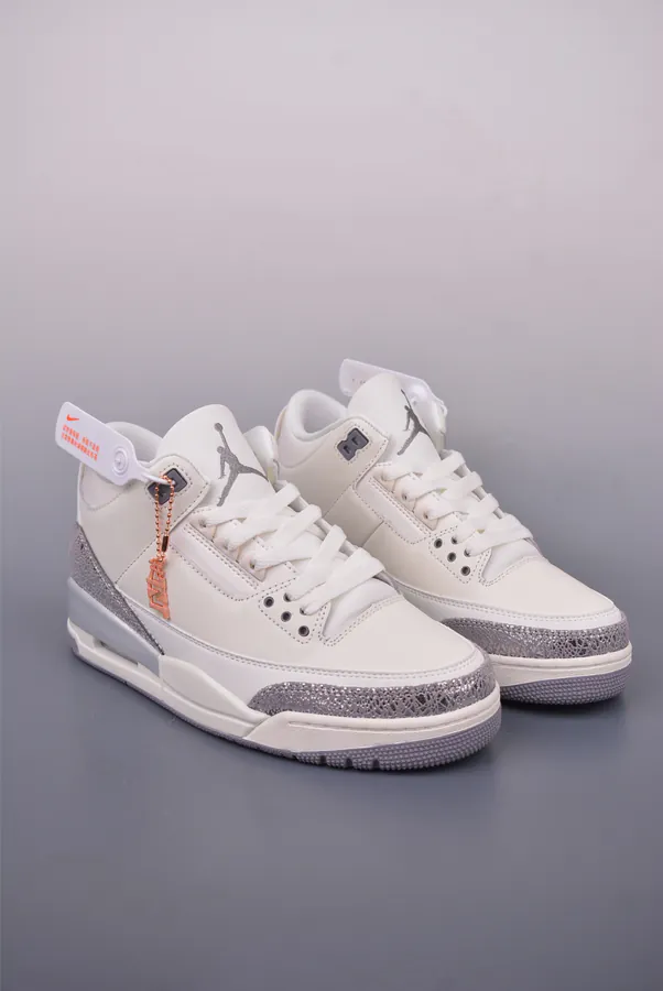 Air Jordan 3 Retro in Gray and White
