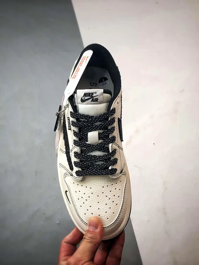 Air Jordan 1 Low OG Levi's White Black Denim