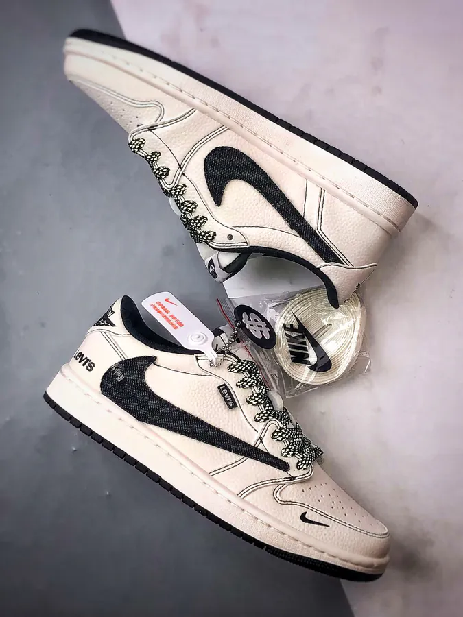 Air Jordan 1 Low OG Levi's White Black Denim