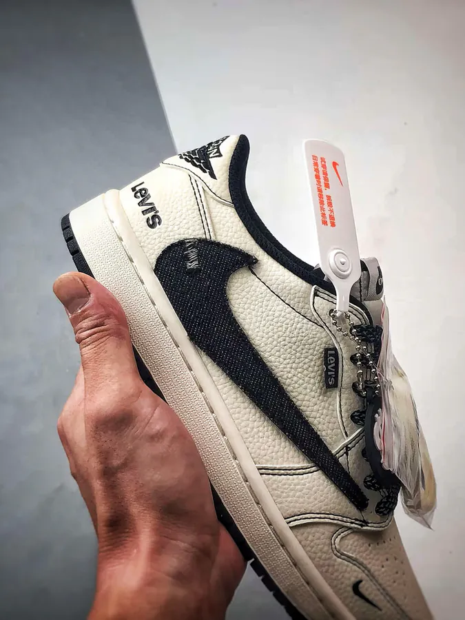 Air Jordan 1 Low OG Levi's White Black Denim
