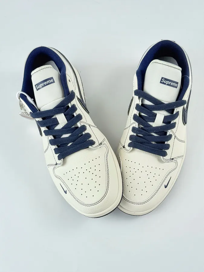 Air Jordan 1 Retro Low x Supreme OG Edition