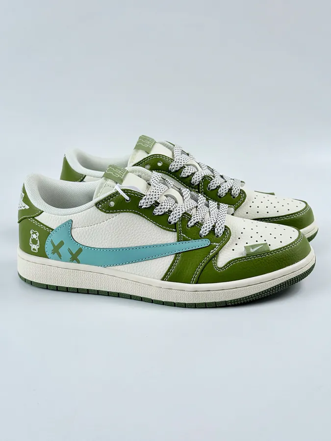 Travis Scott x Nike Air Jordan 1 Low Reverse Green White Starry Swoosh