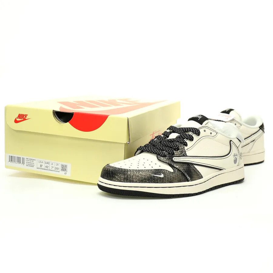 X Travis Scott x Air 1 Low OG Snake Print Sneaker