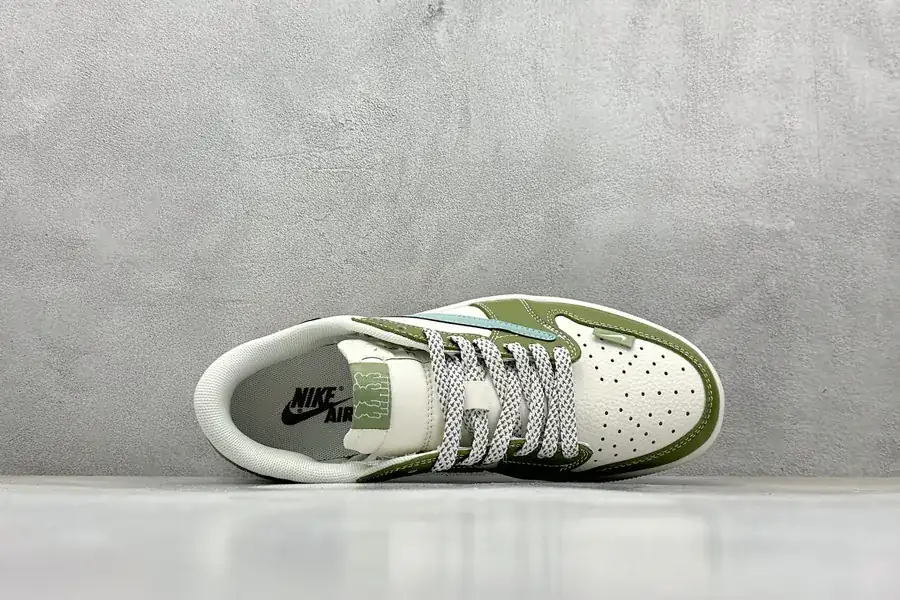 Travis Scott x Nike Air Jordan 1 Low Reverse White Green Swoosh