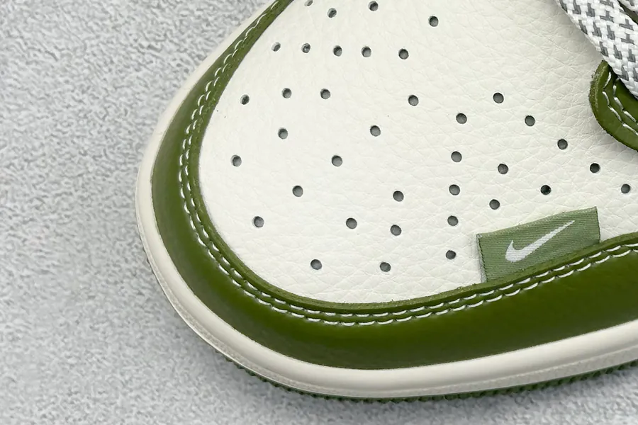 Travis Scott x Nike Air Jordan 1 Low Reverse White Green Swoosh