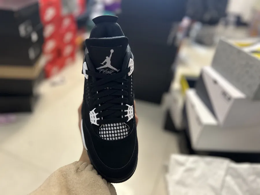 CX Exclusive 500 AJ4 Black and White