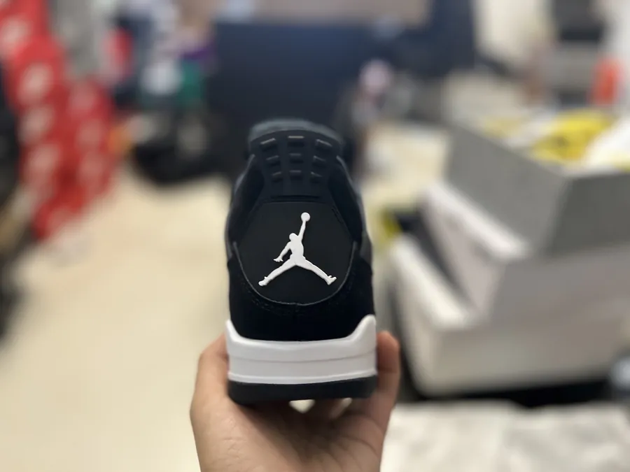 CX Exclusive 500 AJ4 Black and White