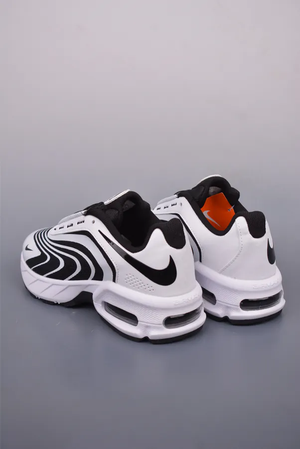 Nike Air Max Fire Retro Sole, Comfortable and Versatile Sneaker
