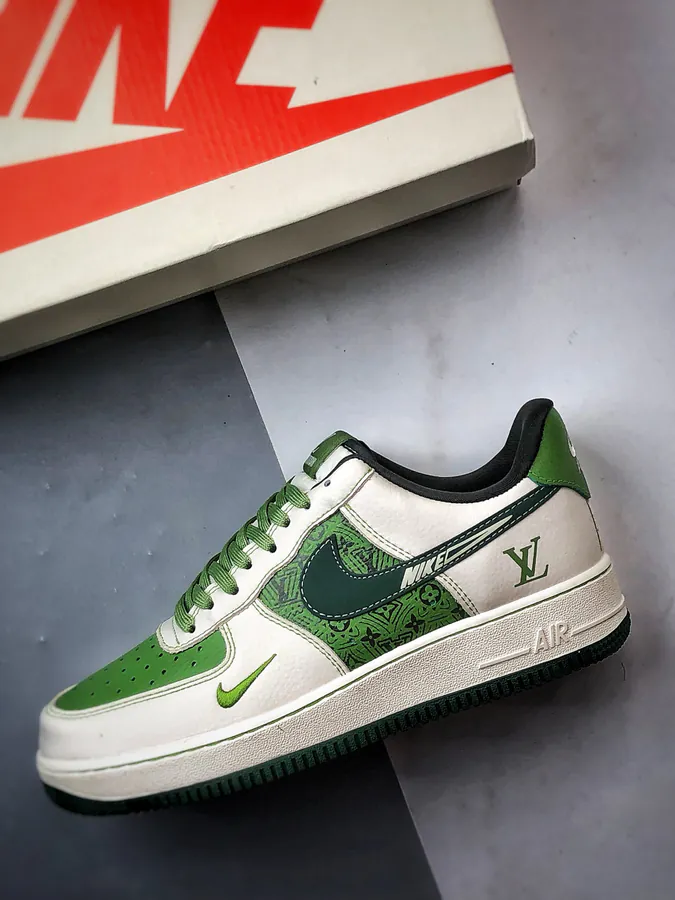 LV x Air Force 1 Low Classic Air Force Silhouette