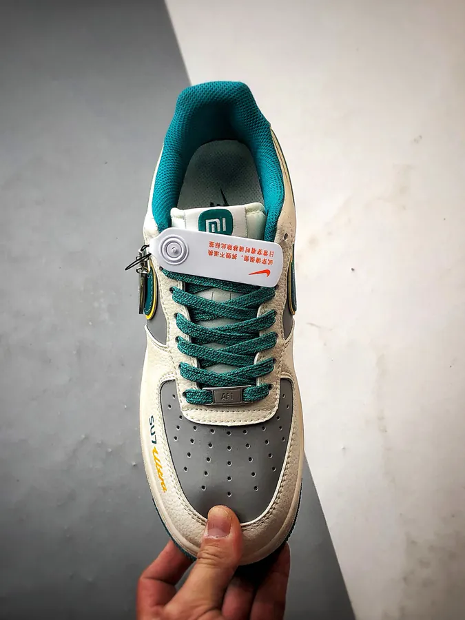 Air Force 1 Low by Nike Authentic Style, Original Box Accessories