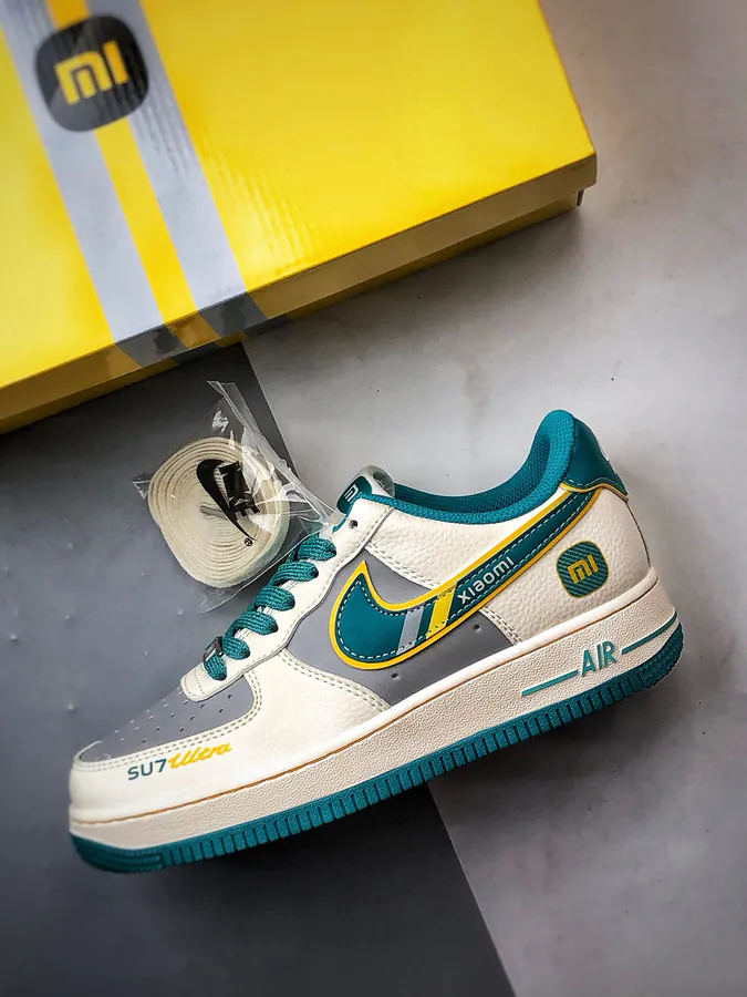 Air Force 1 Low by Nike Authentic Style, Original Box Accessories