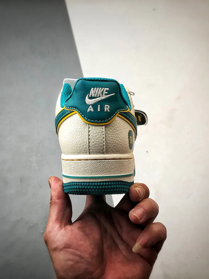 Air Force 1 Low by Nike Authentic Style, Original Box Accessories