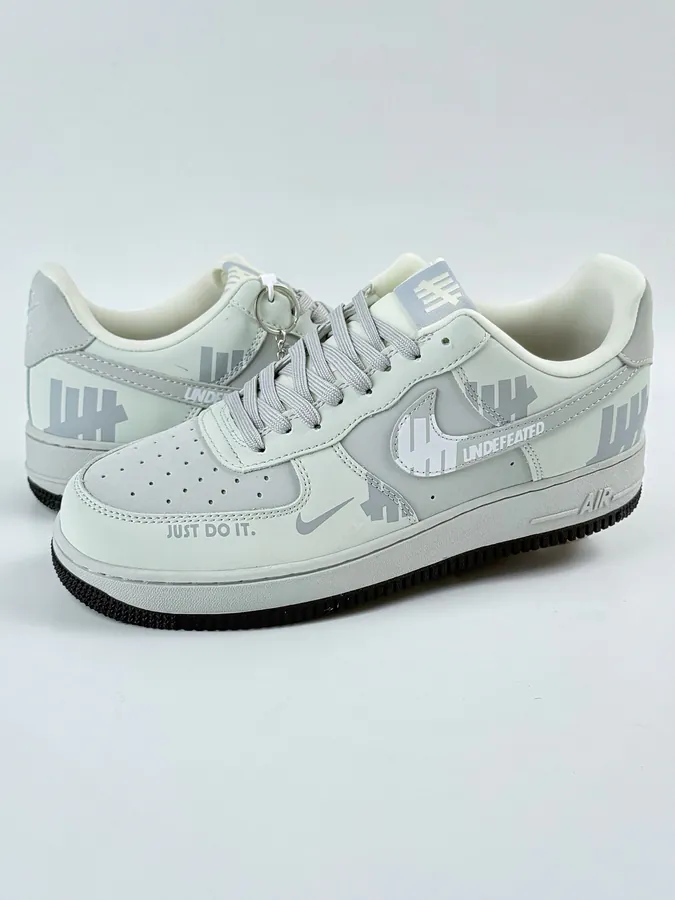 Nike Air Force 1 Low 07 x UNDEFEATED White Grey Swoosh