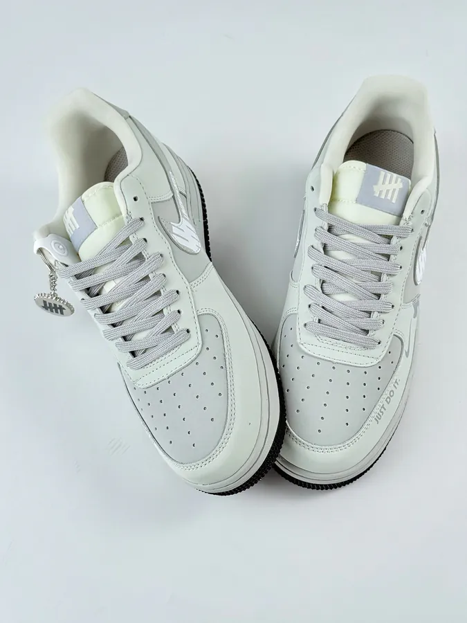 Nike Air Force 1 Low 07 x UNDEFEATED White Grey Swoosh