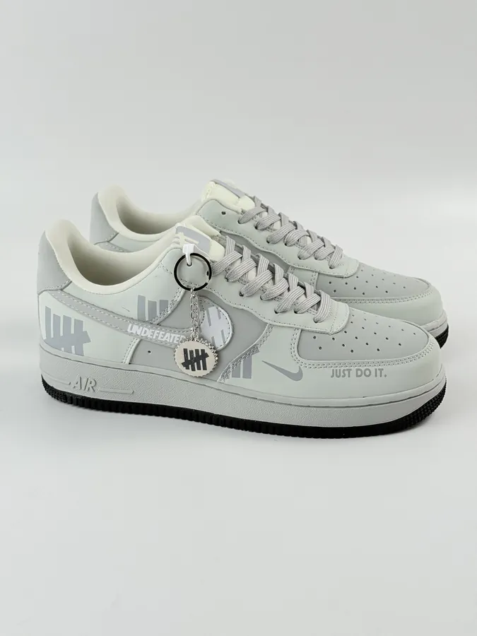 Nike Air Force 1 Low 07 x UNDEFEATED White Grey Swoosh
