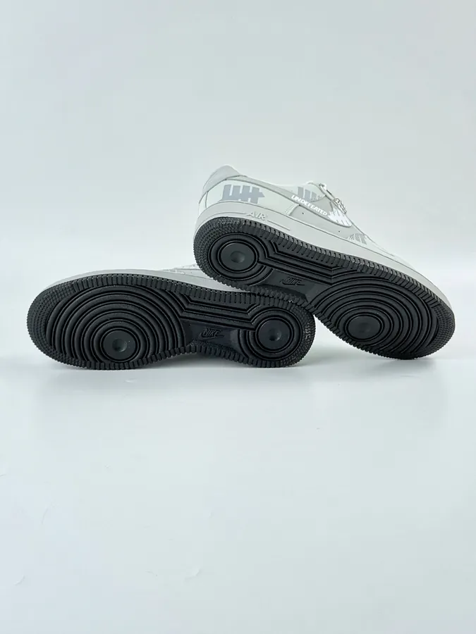 Nike Air Force 1 Low 07 x UNDEFEATED White Grey Swoosh