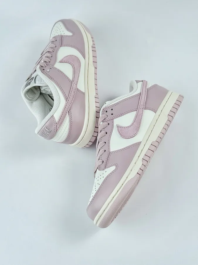 NIKE SB Dunk Low Purple White