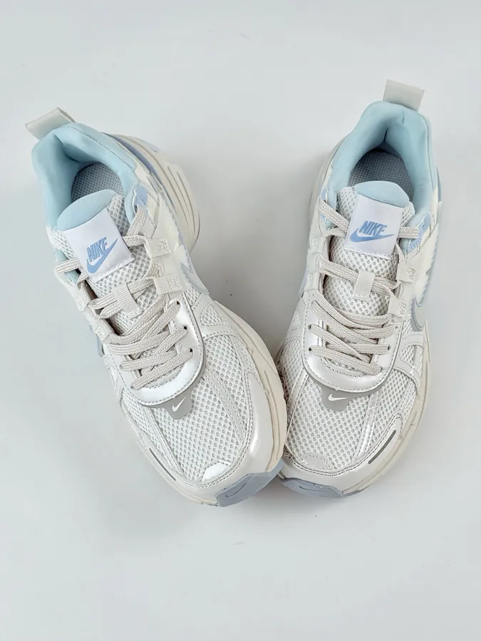 NIKE V2K Runtekk White Blue Retro Low Top Running Shoes
