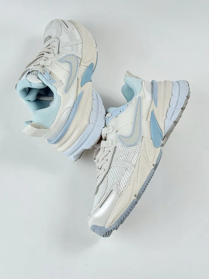NIKE V2K Runtekk White Blue Retro Low Top Running Shoes
