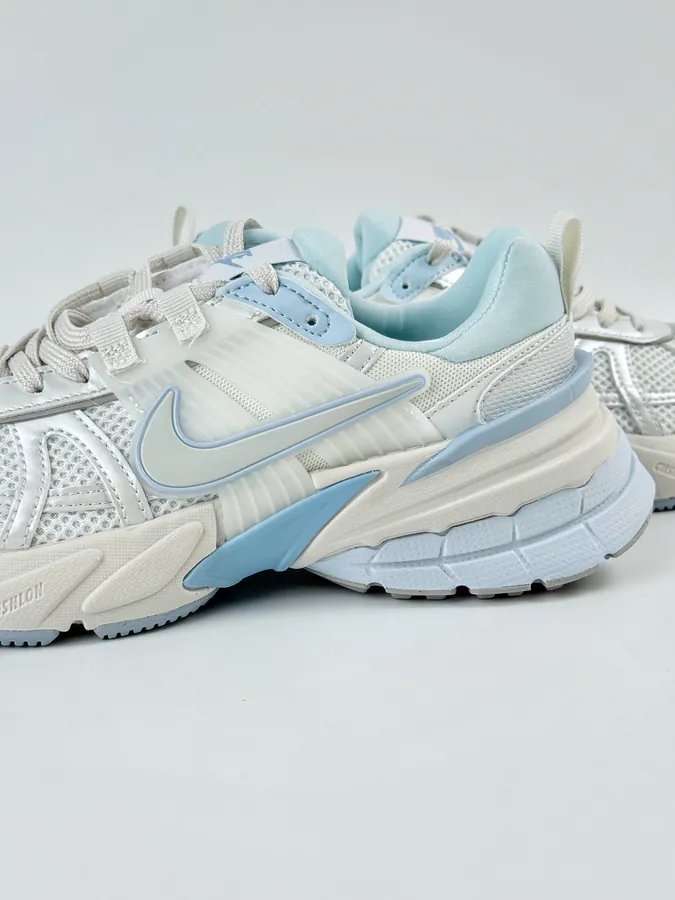 NIKE V2K Runtekk White Blue Retro Low Top Running Shoes