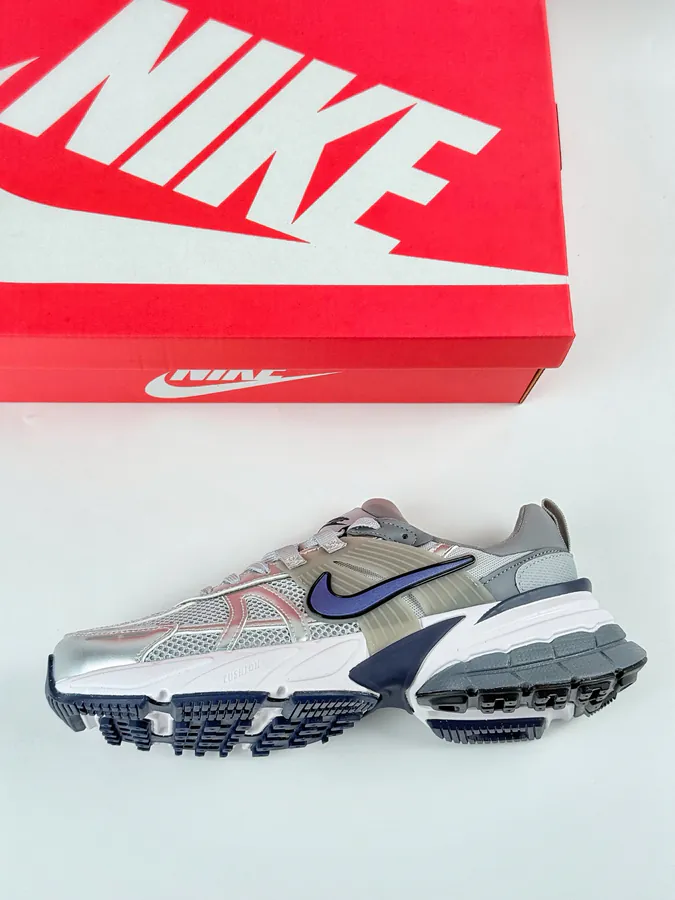 NIKE V2K Runtekk Silver Blue