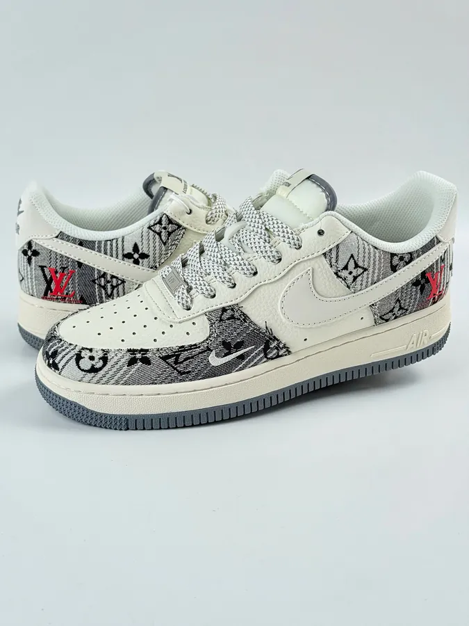 Nike Air Force 1 Low 07 x Louis Vuitton Black White Monogram Starry