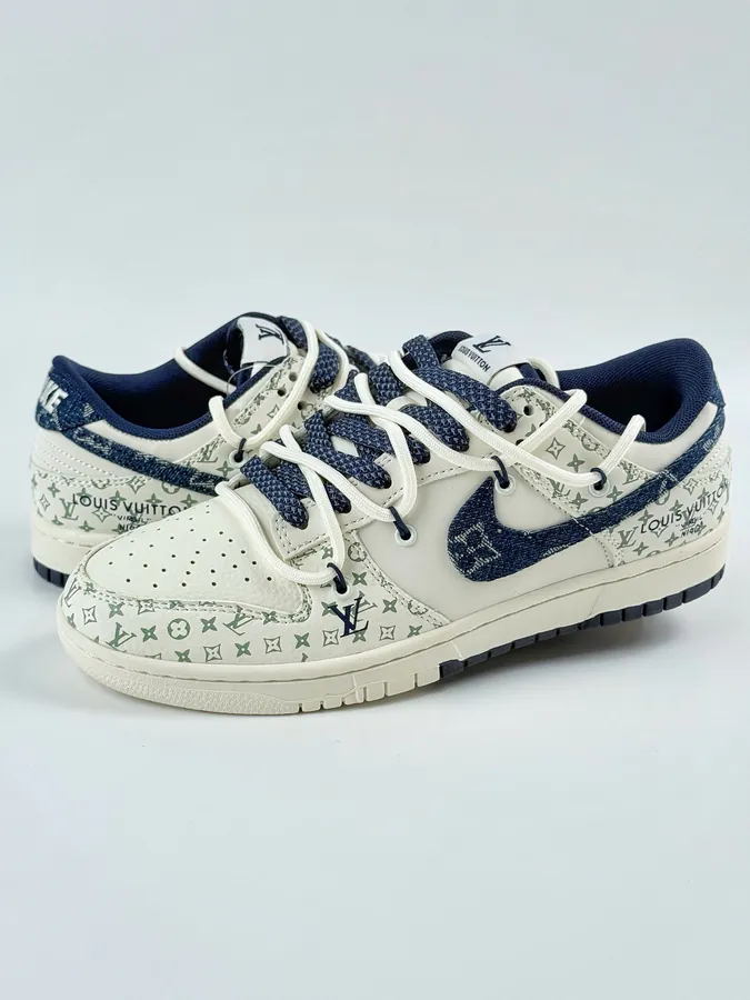 Nike SB Dunk Low x Louis Vuitton White Blue Starry