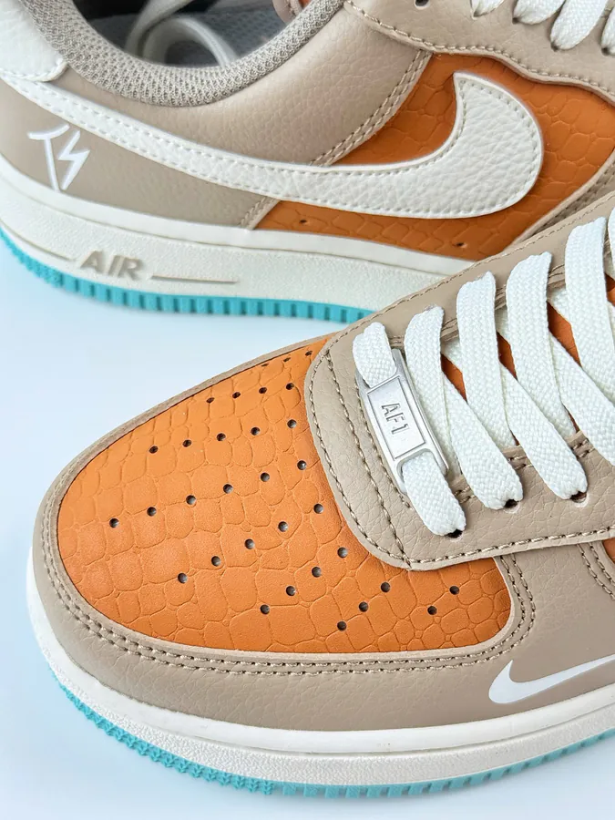 Nike Air Force 1 Low OG Version