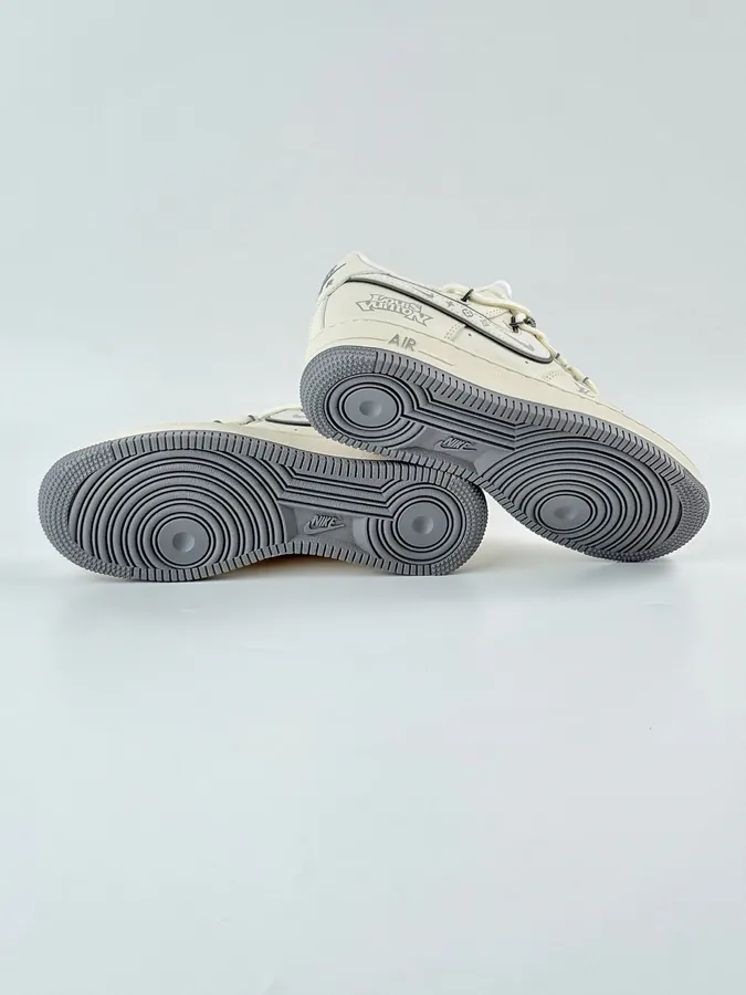 Nike Air Force 1 Low 07 x Louis Vuitton Vintage Style