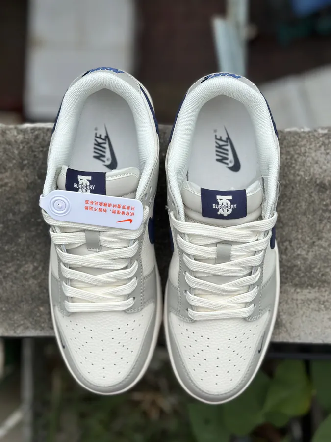 Nike SB Dunk Low Parisian Collaboration