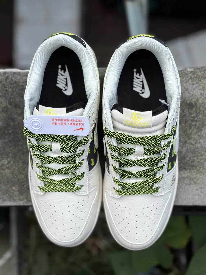 Nike SB Dunk Low Gucci Collaboration